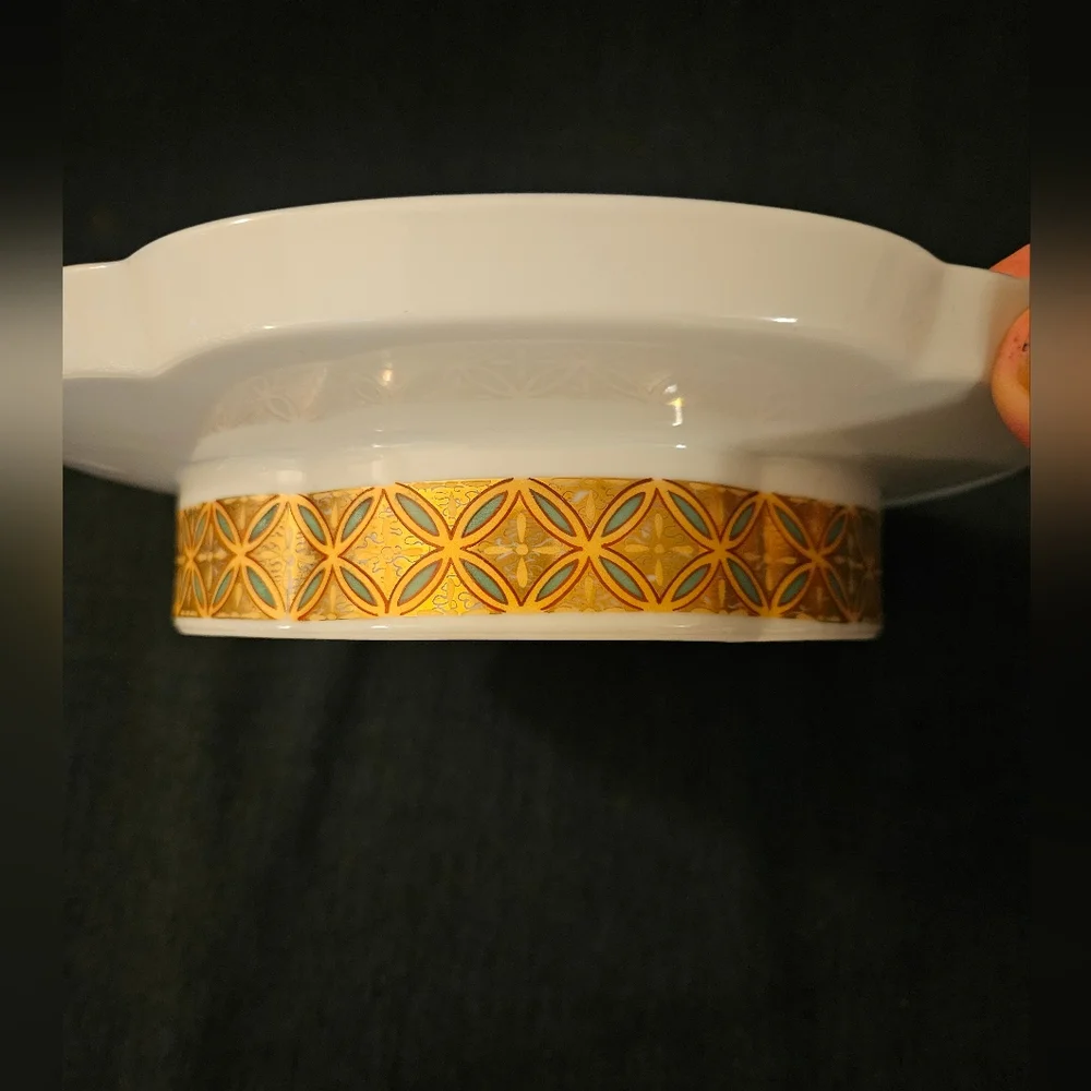 Vintage mid-century Japan TOYO porcelain low profile pedestal cake stand/server - Picture 3 of 6